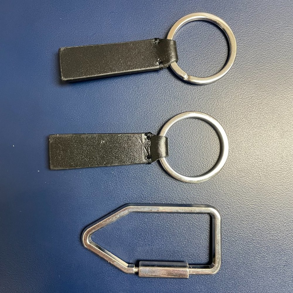 Off White Key Ring - Picture 3 of 16
